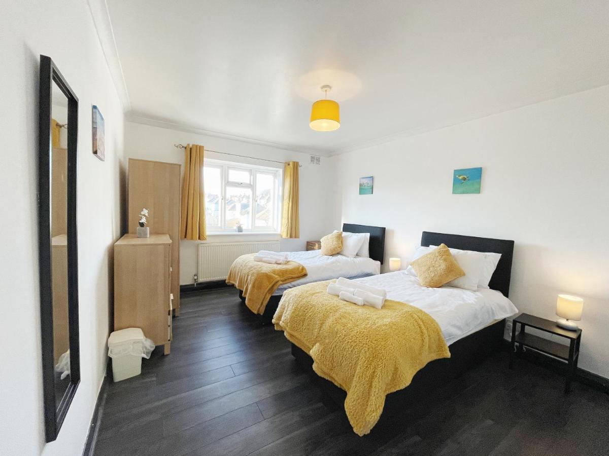 3 Bed Duplex Flat, Free Wifi & Netflix, Ideal For Contractors Apartment Gravesend Ngoại thất bức ảnh